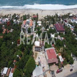 Foto de departamento en venta en carretera costera , puerto escondido (puerto escondido), san pedro mixtepec -dto. 22 -, oaxaca, 0 No. 01