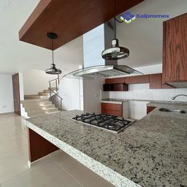 Foto de casa en venta en casa en venta fraccionamiento privado , morada del quetzal (tres pasos), emiliano zapata, veracruz de ignacio de la llave, 0 No. 01