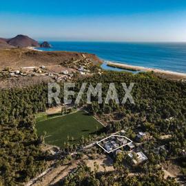 Foto de casa en venta en casa la cachora todos santos calle s/n , san vicente, la paz, baja california sur, 0 No. 01