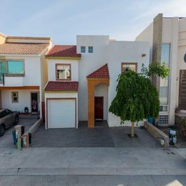 Foto de casa en venta en  , cerrada viñedos, juárez, chihuahua, 0 No. 01