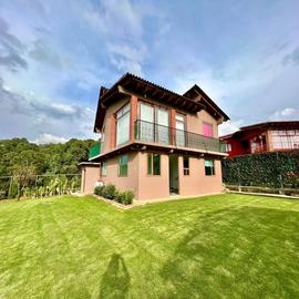 Foto de casa en venta en cerro colorado , cerro colorado, valle de bravo, méxico, 27448402 No. 01