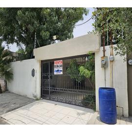 Foto de casa en venta en  , chapultepec, san nicolás de los garza, nuevo león, 28107374 No. 01