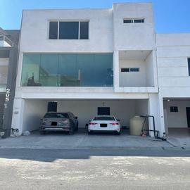 Foto de casa en venta en  , ciudad general escobedo centro, general escobedo, nuevo león, 0 No. 01