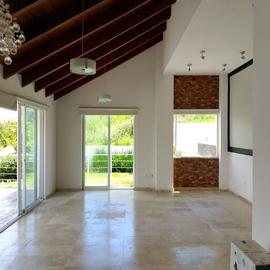 Foto de casa en renta en  , club de golf amanali, tepeji del río de ocampo, hidalgo, 0 No. 01
