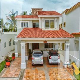 Foto de casa en venta en  , club real, mazatlán, sinaloa, 30965041 No. 01
