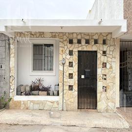 Foto de casa en venta en  , colinas de altamira, altamira, tamaulipas, 0 No. 01