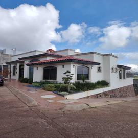 Foto de casa en venta en colinas de san javier , colinas de san javier, arandas, jalisco, 28568617 No. 01