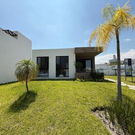 Foto de departamento en venta en  , colinas de santa fe, xochitepec, morelos, 30247110 No. 01