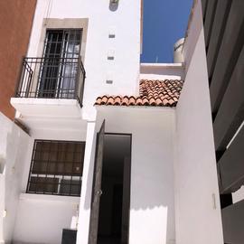 Foto de casa en renta en  , colinas del carmen, león, guanajuato, 0 No. 01