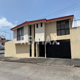Foto de casa en venta en colonia los angeles , los angeles, uruapan, michoacán de ocampo, 30351415 No. 01