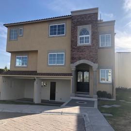 Foto de casa en venta en  , country club, metepec, méxico, 30129483 No. 01