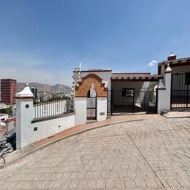 Foto de casa en venta en cruz latina , burócrata, guanajuato, guanajuato, 31147829 No. 01