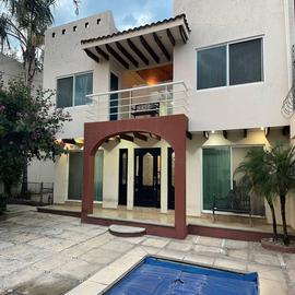 Foto de casa en venta en  , cuauhtémoc, cuernavaca, morelos, 0 No. 01
