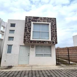Foto de casa en renta en  , cuautlancingo corredor empresarial, cuautlancingo, puebla, 0 No. 01
