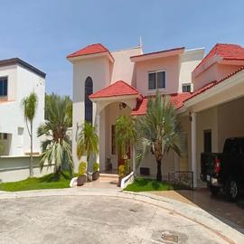 Foto de casa en renta en  , del bosque, benito juárez, quintana roo, 0 No. 01