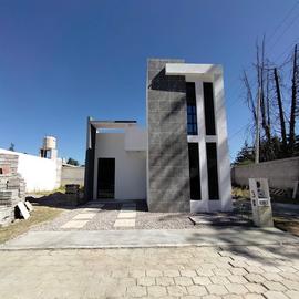 Foto de casa en venta en  , domingo arenas, nanacamilpa de mariano arista, tlaxcala, 0 No. 01