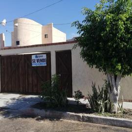Foto de casa en venta en  , el dorado, la paz, baja california sur, 10497771 No. 01