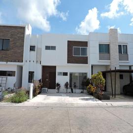 Foto de casa en renta en  , el pedregal, banderilla, veracruz de ignacio de la llave, 11228438 No. 01