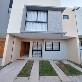 Foto de casa en venta en  , el real, san pedro tlaquepaque, jalisco, 0 No. 01