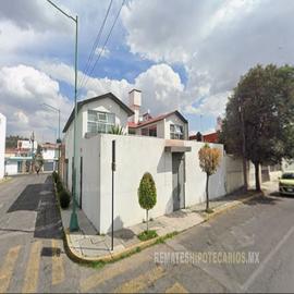 Foto de casa en venta en elena cárdenas , morelos 1a sección, toluca, méxico, 0 No. 01