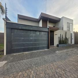 Foto de casa en venta en esmeralda , jaral del progreso, jaral del progreso, guanajuato, 0 No. 01