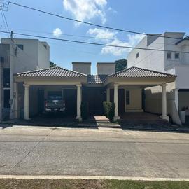 Foto de casa en venta en  , flamboyanes, tampico, tamaulipas, 0 No. 01