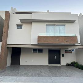 Foto de casa en renta en  , fraccionamiento cumbres la rioja, garcía, nuevo león, 0 No. 01