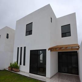 Foto de casa en venta en  , fraccionamiento villas del renacimiento, torreón, coahuila de zaragoza, 0 No. 01