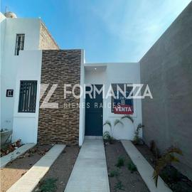Foto de casa en venta en  , francisco villa, colima, colima, 0 No. 01
