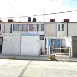 Foto de casa en venta en fresno , valle de los pinos 1ra sección, tlalnepantla de baz, méxico, 0 No. 01