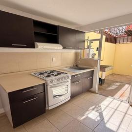Foto de casa en venta en  , hacienda del valle ii, toluca, méxico, 0 No. 01