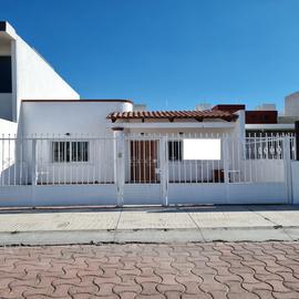 Foto de casa en venta en hacienda las trojes, corregidora, querétaro , el progreso (las trojas), corregidora, querétaro, 0 No. 01