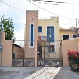 Foto de casa en venta en  , indeco, la paz, baja california sur, 30298188 No. 01