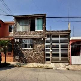 Foto de casa en venta en  , jacarandas, emiliano zapata, veracruz de ignacio de la llave, 0 No. 01