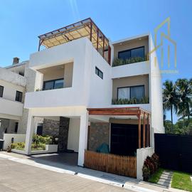 Foto de casa en venta en  , jardines de dos bocas, medellín de bravo, veracruz de ignacio de la llave, 0 No. 01