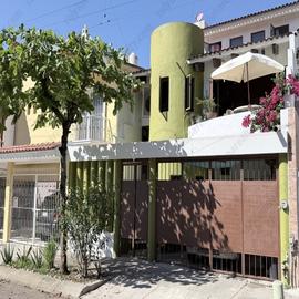 Foto de casa en venta en  , jardines de vallarta, puerto vallarta, jalisco, 0 No. 01
