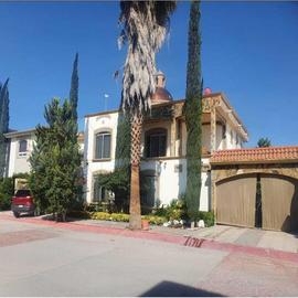 Foto de casa en renta en jardines de versalles 0, jardines de versalles, saltillo, coahuila de zaragoza, 27808113 No. 01