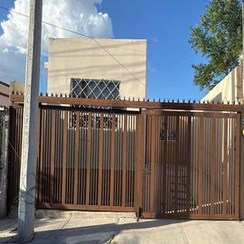 Foto de casa en venta en  , jardines universidad i, chihuahua, chihuahua, 0 No. 01