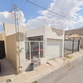Foto de casa en venta en  , jardines universidad i, chihuahua, chihuahua, 0 No. 01