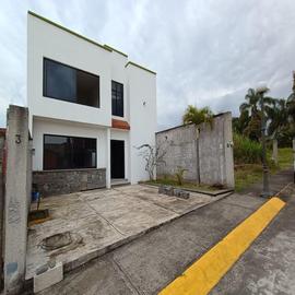Foto de casa en venta en  , la mata, coatepec, veracruz de ignacio de la llave, 0 No. 01