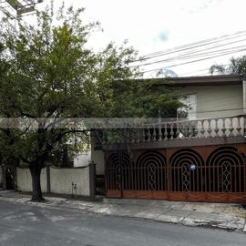 Foto de casa en venta en  , la primavera 1 sector, monterrey, nuevo león, 26962188 No. 01