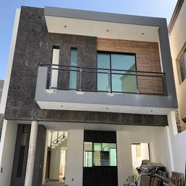 Foto de casa en venta en  , la rioja privada residencial 2da etapa, monterrey, nuevo león, 7048502 No. 01