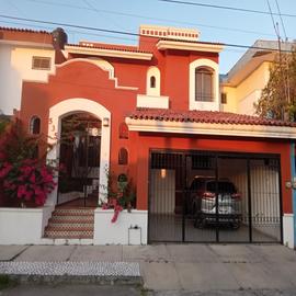 Foto de casa en venta en  , lomas de circunvalación, colima, colima, 0 No. 01