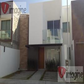 Foto de casa en renta en  , los cedros, mineral de la reforma, hidalgo, 0 No. 01