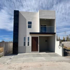Foto de casa en venta en  , los nogales, cuauhtémoc, chihuahua, 0 No. 01