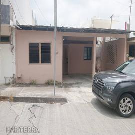 Foto de casa en venta en margarita martínez , tenechaco infonavit, tuxpan, veracruz de ignacio de la llave, 0 No. 01