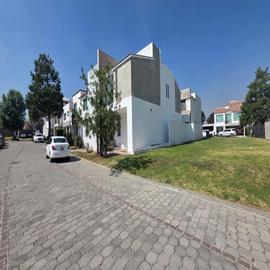 Foto de casa en venta en  , metepec centro, metepec, méxico, 0 No. 01