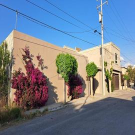 Foto de casa en venta en nazario ortiz garza 237, los pinos, saltillo, coahuila de zaragoza, 0 No. 01
