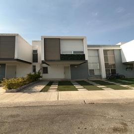 Foto de casa en renta en  , nuevo espíritu santo, san juan del río, querétaro, 0 No. 01