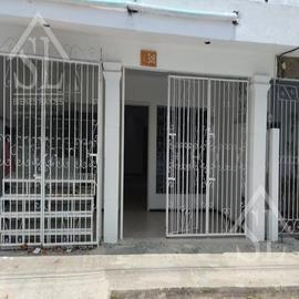 Foto de casa en venta en  , palacio de gobierno del estado de yucatan, mérida, yucatán, 30991276 No. 01
